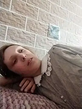 Ponka2011 online show from April 19, 2026, 5:08 am