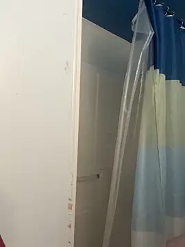 Snapshot of Foxy-lover chatting on November 29, 2025, 5:40 am Foxy-lover online show from November 29, 2025, 5:40 am