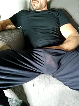 Snapshot of giovan2020 chatting on March 4, 2026, 9:44 pm giovan2020 online show from March 4, 2026, 9:44 pm