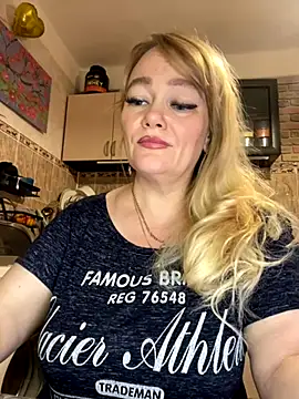 Sweet-blonde online show from October 17, 2025, 11:39 pm