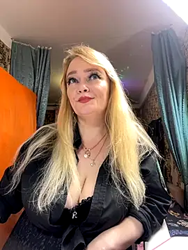 Sweet-blonde online show from November 2, 2025, 8:36 pm