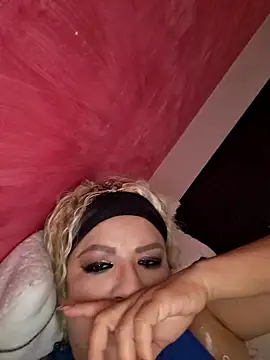 Areli Salomon online show from September 27, 2025, 4:24 pm