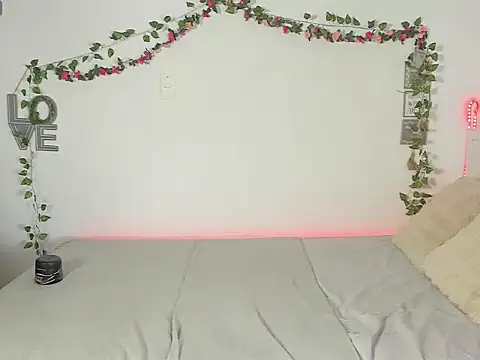 michell anyeli online show from October 23, 2025, 11:25 pm