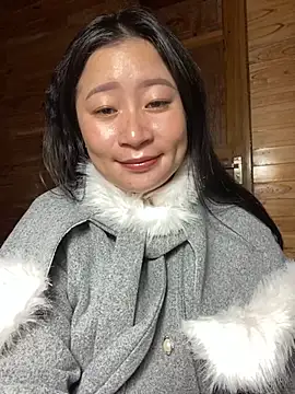 violet-00 online show from November 26, 2025, 1:44 pm