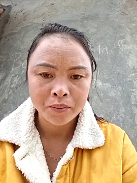 xuxulovezz online show from November 7, 2025, 1:10 am