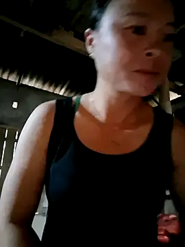 xuxulovezz online show from October 7, 2025, 12:22 am