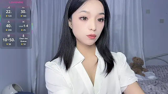 teacher-yiyi online show from September 28, 2025, 2:24 pm