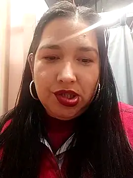 Snapshot of rossiteylor chatting on September 25, 2025, 8:26 pm rossiteylor online show from September 25, 2025, 8:26 pm
