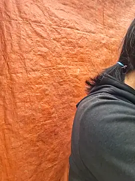 helenzz online show from October 9, 2025, 2:01 am