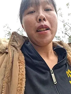 helenzz online show from October 24, 2025, 6:56 am