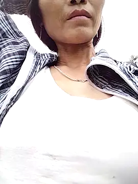 abigail-00 online show from October 2, 2025, 2:26 am