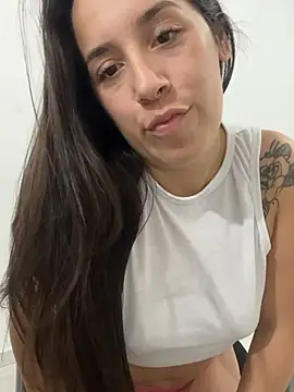 Eve2499 online show from April 23, 2026, 1:24 pm