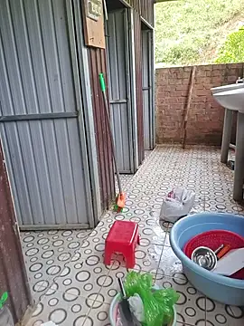 Helen-Tran online show from November 25, 2025, 6:03 am