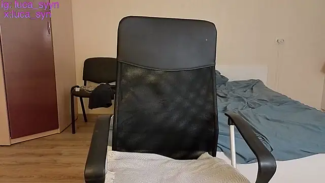 Snapshot of luca_syn chatting on February 14, 2026, 7:03 pm luca syn online show from February 14, 2026, 7:03 pm