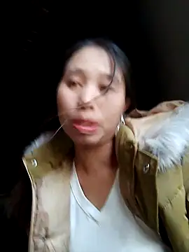 ruby-00 online show from November 30, 2025, 2:01 am