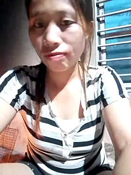 ruby-00 online show from October 5, 2025, 10:44 pm
