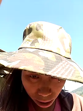 ruby-00 online show from November 26, 2025, 1:27 am