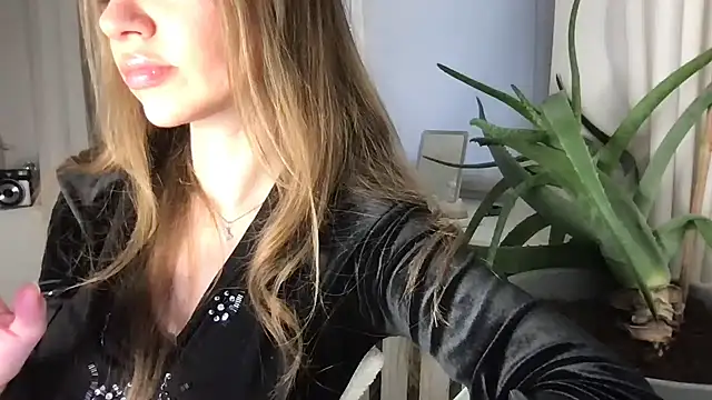 Marivell online show from October 2, 2025, 2:31 pm