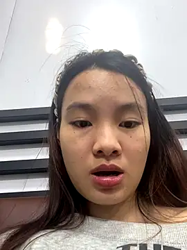 Snapshot of Susuu19 chatting on December 3, 2025, 2:49 pm Susuu19 online show from December 3, 2025, 2:49 pm