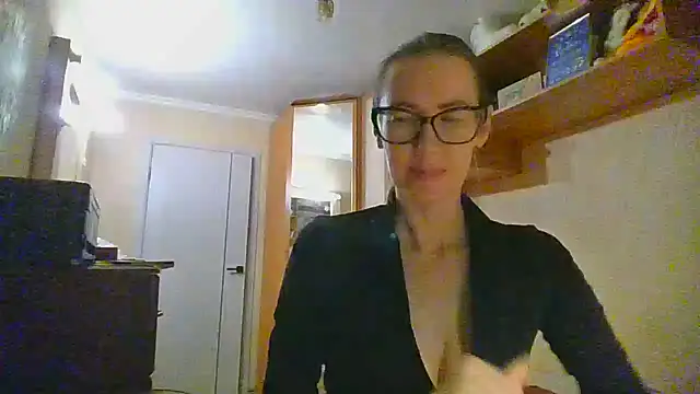 Snapshot of Norivann chatting on November 15, 2025, 1:37 pm Norivann online show from November 15, 2025, 1:37 pm