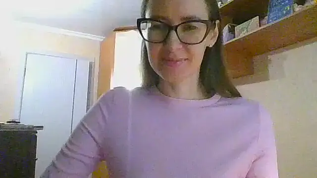 Snapshot of Norivann chatting on October 25, 2025, 12:39 pm Norivann online show from October 25, 2025, 12:39 pm