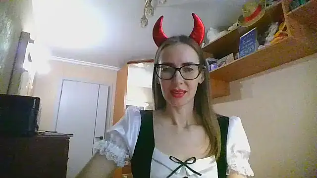 Snapshot of Norivann chatting on November 1, 2025, 10:42 am Norivann online show from November 1, 2025, 10:42 am