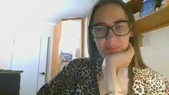 Snapshot of Norivann chatting on November 1, 2025, 10:47 pm Norivann online show from November 1, 2025, 10:47 pm