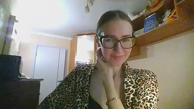 Snapshot of Norivann chatting on November 7, 2025, 12:10 pm Norivann online show from November 7, 2025, 12:10 pm