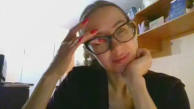 Snapshot of Norivann chatting on October 21, 2025, 9:47 pm Norivann online show from October 21, 2025, 9:47 pm