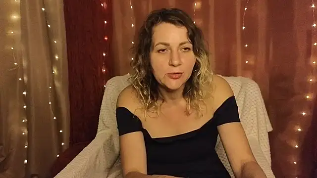 silvaraNoir online show from September 24, 2025, 7:20 pm