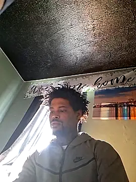 Snapshot of Painstickwes chatting on May 15, 2026, 8:51 pm Painstickwes online show from May 15, 2026, 8:51 pm
