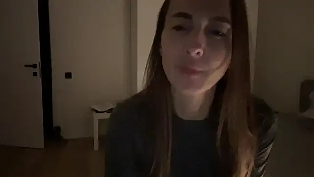 Snapshot of Arivanna chatting on October 4, 2025, 2:18 pm Arivanna online show from October 4, 2025, 2:18 pm