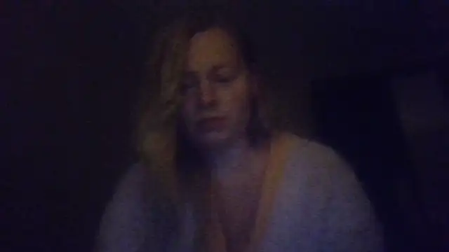 Snapshot of Faynoria chatting on October 17, 2025, 8:21 pm Faynoria online show from October 17, 2025, 8:21 pm