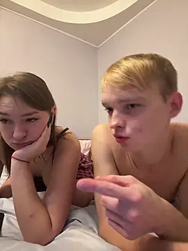 Snapshot of LinChka5789 chatting on November 3, 2025, 10:46 pm LinChka5789 online show from November 3, 2025, 10:46 pm