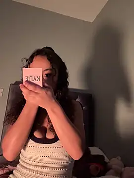 OliviaAshhh online show from November 7, 2025, 5:28 pm