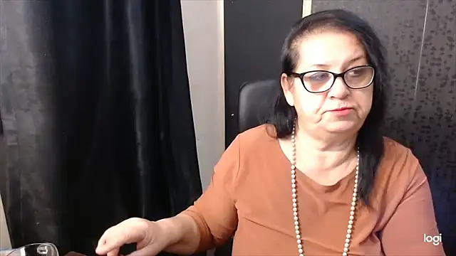 MissSanjanne online show from November 3, 2025, 5:56 am