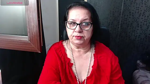 Snapshot of MissSanjanne chatting on June 1, 2026, 9:25 pm MissSanjanne online show from June 1, 2026, 9:25 pm