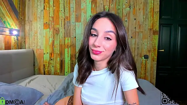 Elliizabeth online show from October 24, 2025, 2:38 pm