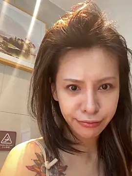 miumiu-66 online show from April 25, 2026, 9:34 am