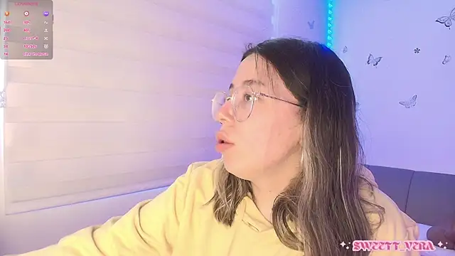 Snapshot of sweettvera chatting on April 22, 2026, 1:18 pm sweettvera online show from April 22, 2026, 1:18 pm
