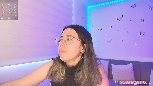 Snapshot of sweettvera chatting on May 19, 2026, 12:56 pm sweettvera online show from May 19, 2026, 12:56 pm