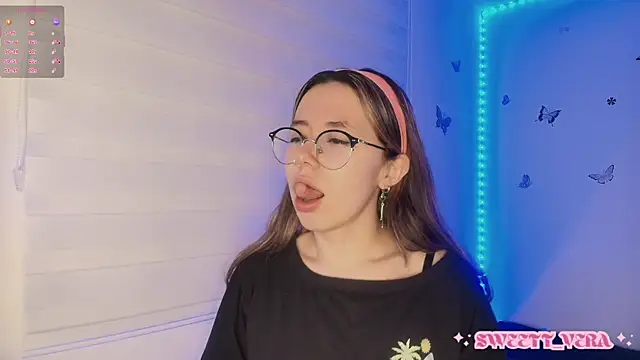 sweettvera online show from October 10, 2025, 10:38 am