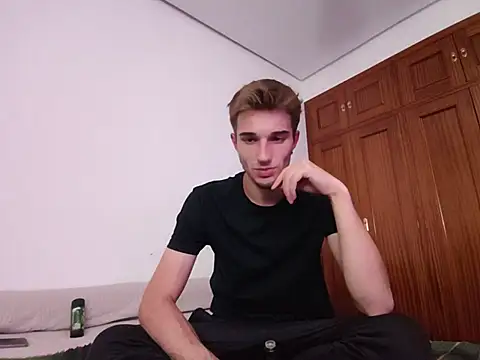 Snapshot of jorgeereyy chatting on October 10, 2025, 4:41 pm jorgeereyy online show from October 10, 2025, 4:41 pm