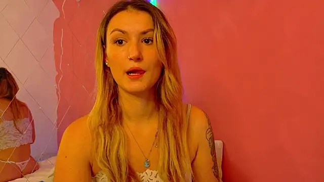 Anaayss  online show from October 14, 2025, 4:57 am