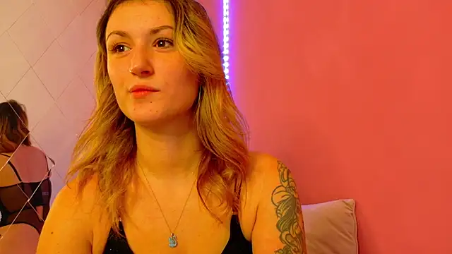 Anaayss  online show from November 10, 2025, 5:56 am