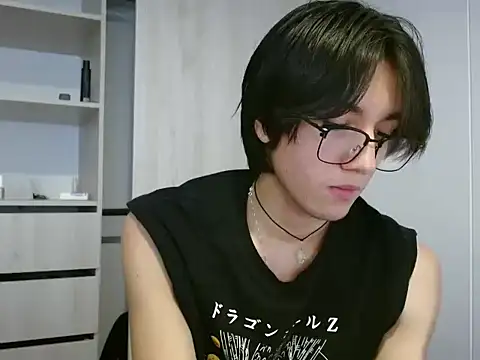 Snapshot of Matti_Mendez_ chatting on June 18, 2026, 6:35 pm Matti Mendez online show from June 18, 2026, 6:35 pm