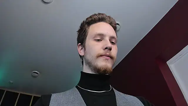 Snapshot of LeoMooree chatting on November 21, 2025, 10:42 pm LeoMooree online show from November 21, 2025, 10:42 pm