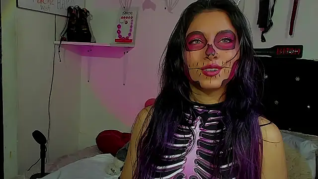 Snapshot of ValeryTatto chatting on October 28, 2025, 1:21 pm ValeryTatto online show from October 28, 2025, 1:21 pm