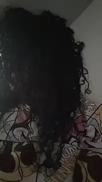 LondonHilton online show from March 6, 2026, 8:59 pm