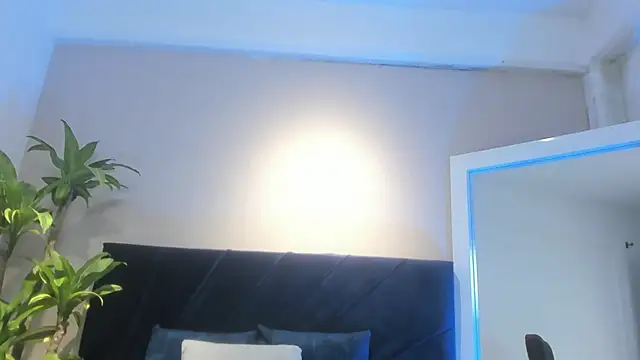 Snapshot of Iris_Parkerr chatting on October 29, 2025, 11:31 am Iris Parkerr online show from October 29, 2025, 11:31 am